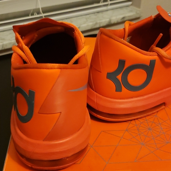 LIKE NEW - Nike KD 6 NYC 66 - Picture 2 of 7